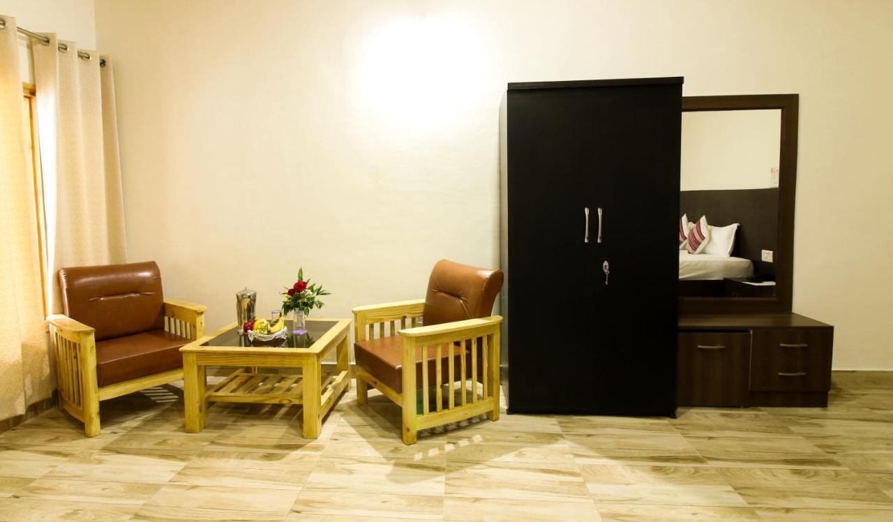 Hotel Chaman Vatika Kulu Zewnętrze zdjęcie